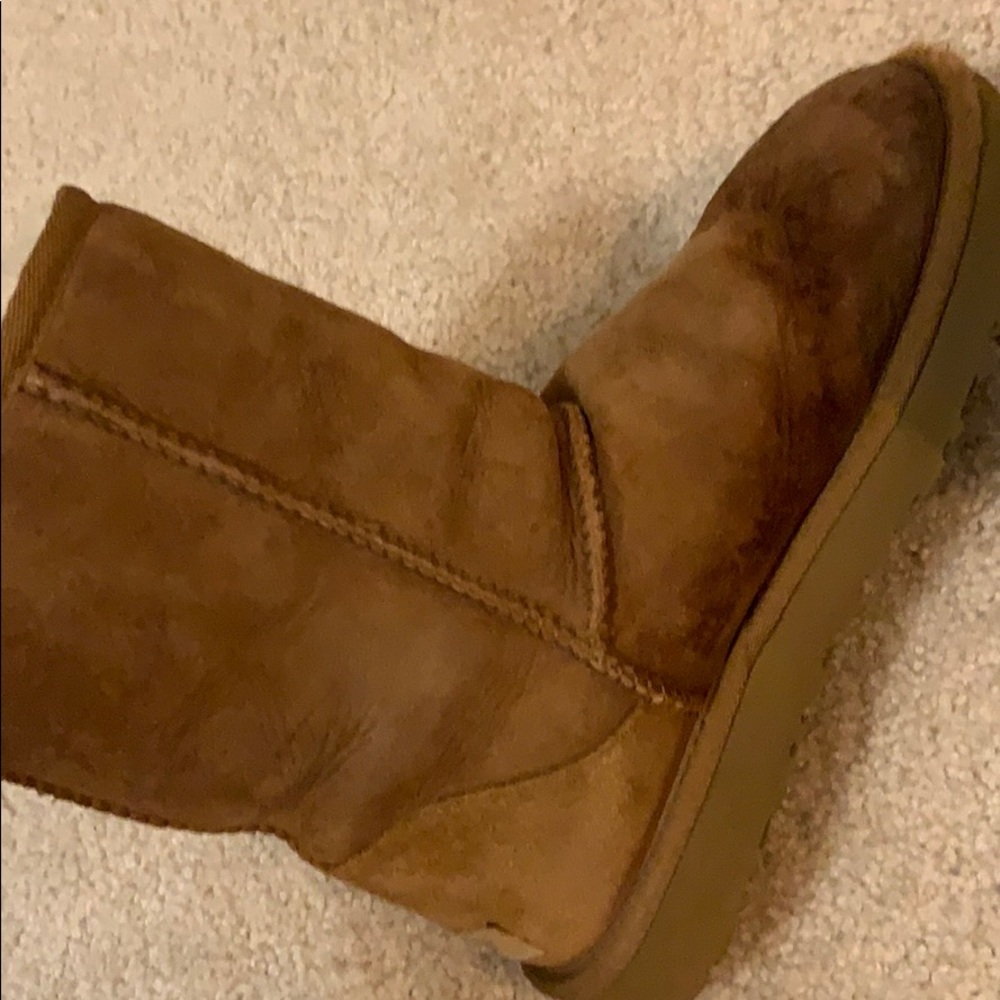 brown uggs - Picture 4 of 8
